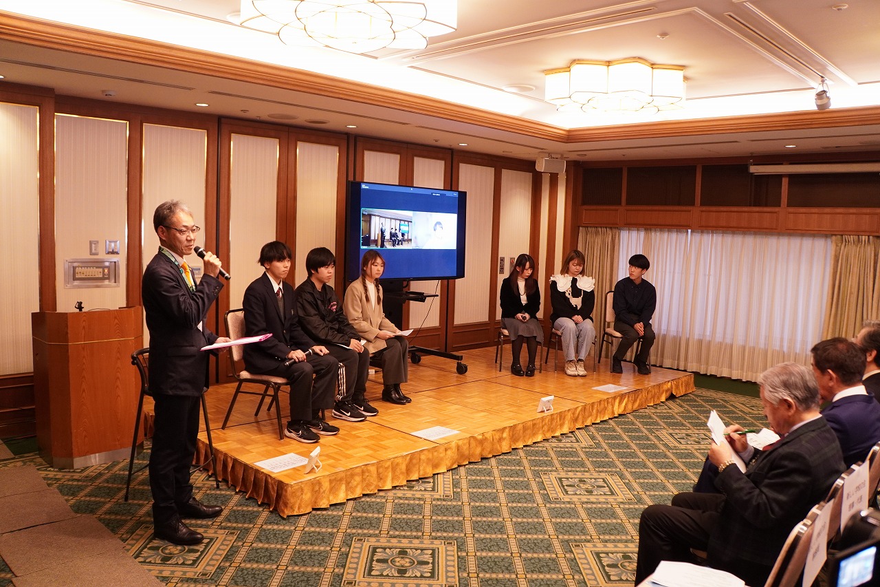 3月18日（水）新しい学校の会が教育シンポジウム・交流会を開催